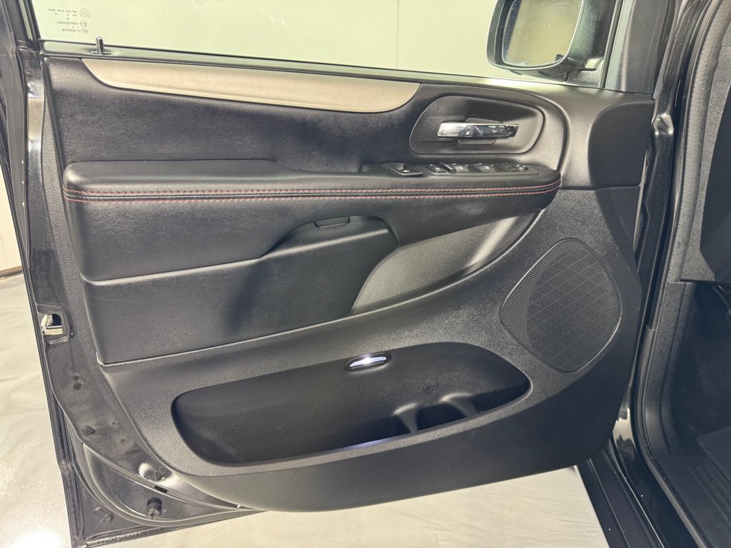 Used 2019 Dodge Grand Caravan GT FWD image 10