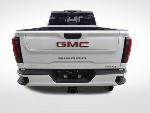Used 2024 GMC Sierra 3500 AT4 w/ AT4 Premium Plus Package AWD/4WD image 15