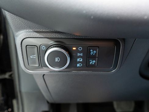 Used 2025 Ford Explorer ST-Line image 31