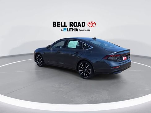 Used 2023 Honda Accord Touring image 6