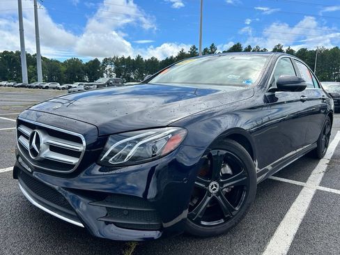 Used 2019 Mercedes-Benz E 300 image 1