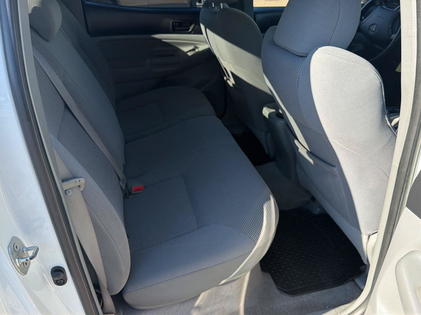 Used 2010 Toyota Tacoma PreRunner RWD image 11