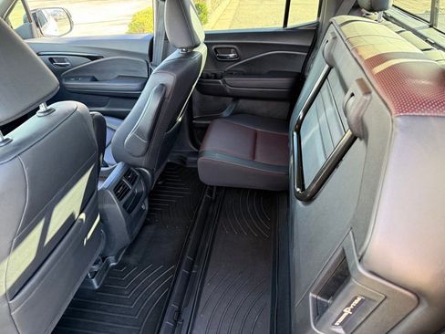 Used 2022 Honda Ridgeline Black Edition image 15