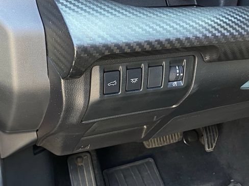 Used 2025 Subaru Ascent Premium AWD/4WD image 12