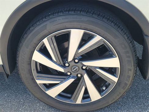 Used 2024 Nissan Murano SL image 12