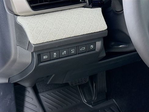 New 2026 Toyota Camry XLE w/ Premium Plus Package image 12