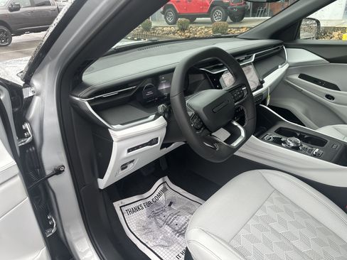 New 2026 Jeep Cherokee Overland AWD/4WD image 16