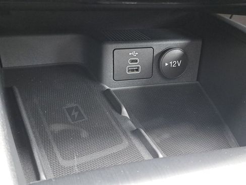 New 2025 Ford Escape PHEV w/ PHEV Premium Package image 31