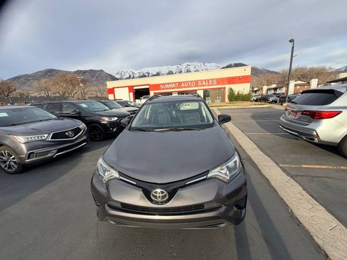 Used 2018 Toyota RAV4 LE w/ All Weather Liner Package image 9