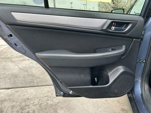 Used 2016 Subaru Outback 2.5i Premium image 24