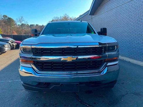 Used 2018 Chevrolet Silverado 1500 LT image 2