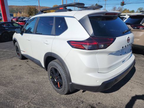 New 2026 Nissan Rogue SV image 6