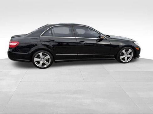 Used 2011 Mercedes-Benz E 350 4MATIC Sedan image 12