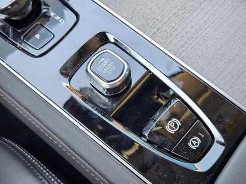 New 2026 Volvo XC90 B6 Ultra w/ Protection Package Premier image 21