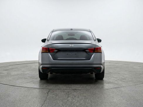 Used 2025 Nissan Altima 2.5 SV image 7