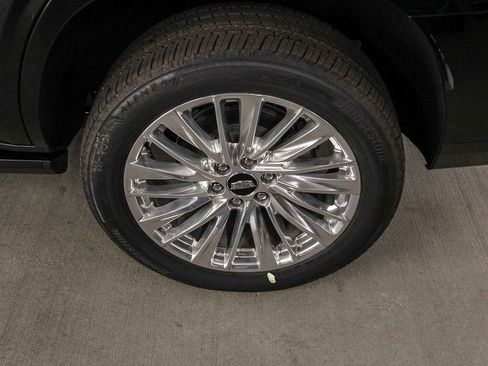 New 2026 Cadillac Escalade Luxury image 8