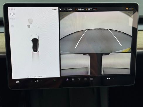 Used 2022 Tesla Model Y Long Range image 32