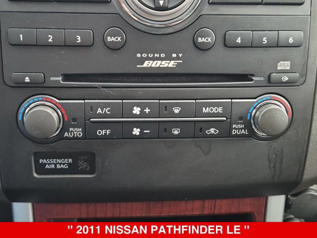 Used 2011 Nissan Pathfinder LE AWD/4WD image 24
