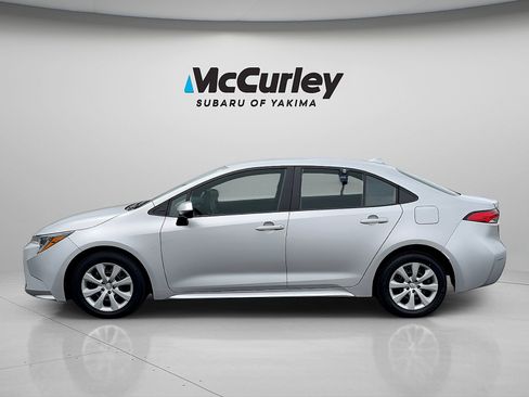 Used 2024 Toyota Corolla LE FWD image 3