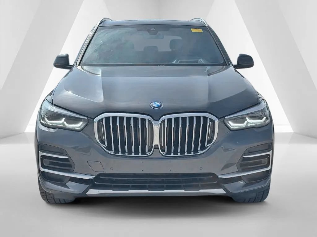 Used 2022 BMW X5 xDrive40i AWD/4WD image 3