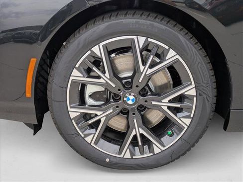 Used 2026 BMW 228i xDrive w/ Technology Package image 10