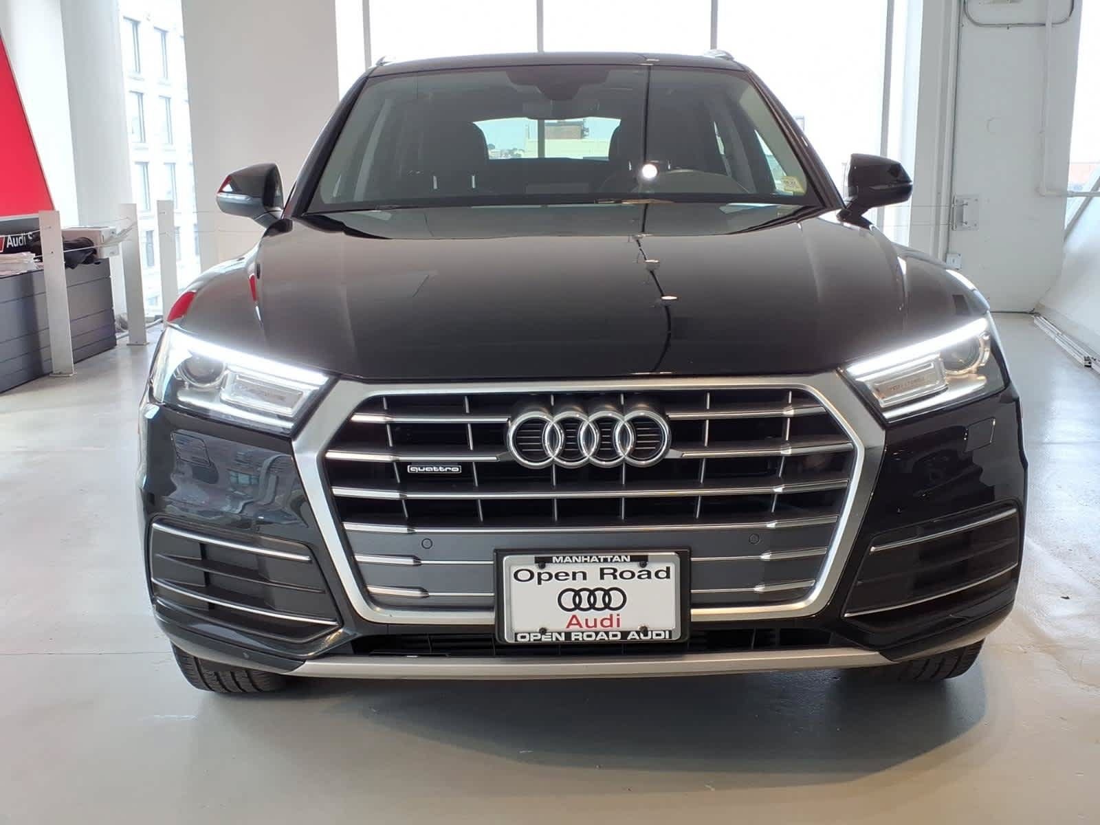Used 2020 Audi Q5 2.0T Premium w/ Convenience Package AWD/4WD image 2