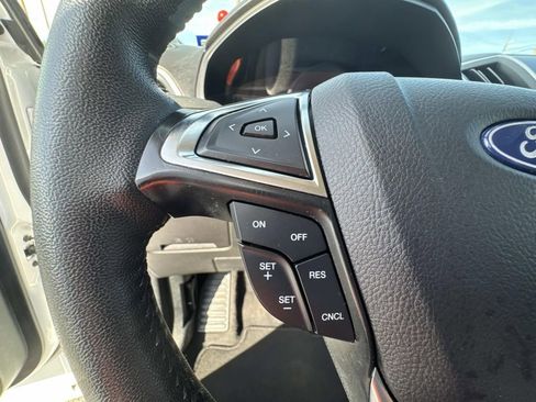 Used 2024 Ford Edge SEL image 22