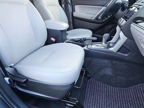 Used 2018 Subaru Forester 2.5i Limited image 10