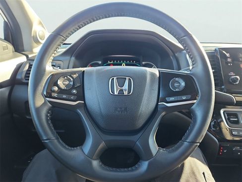 Certified 2022 Honda Pilot Touring image 33