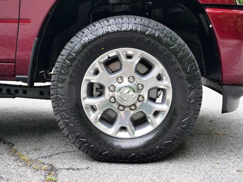 Used 2024 RAM 3500 Laramie image 41