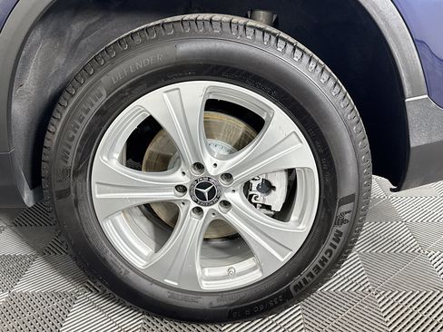 Used 2018 Mercedes-Benz GLC 300 w/ Premium Package image 34