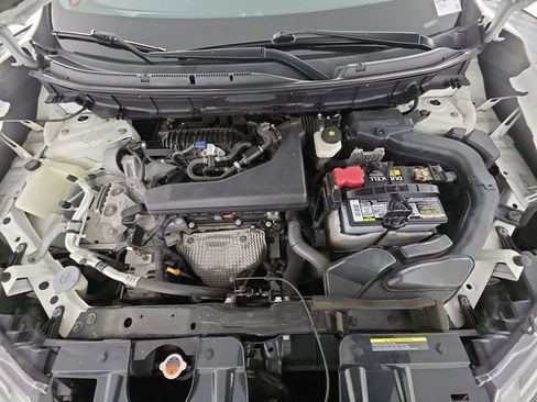 Used 2019 Nissan Rogue S image 46