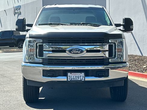 Used 2018 Ford F250 XLT AWD/4WD image 9