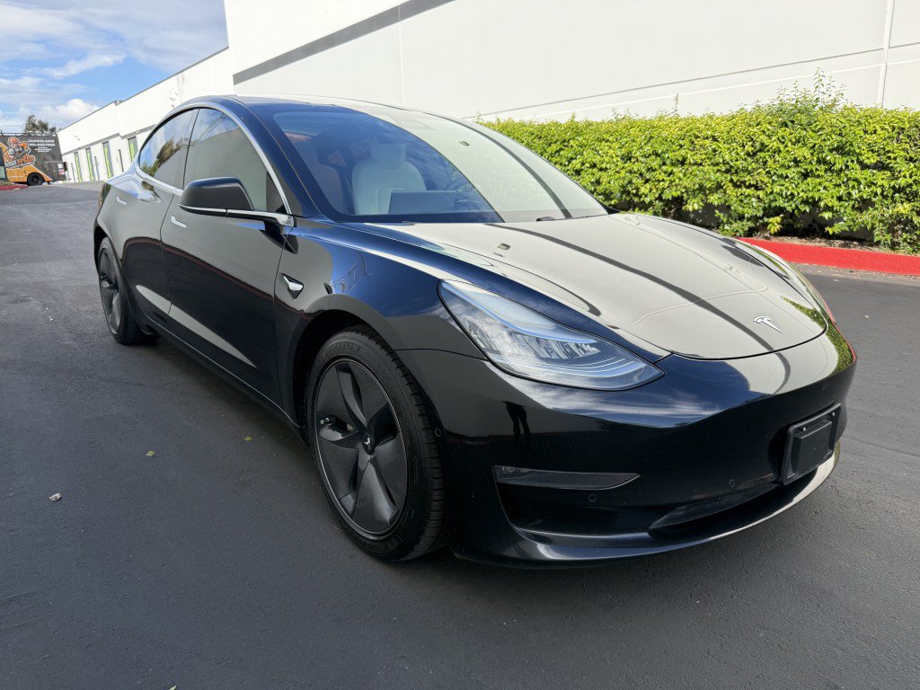 Used 2020 Tesla Model 3 Long Range AWD/4WD image 2