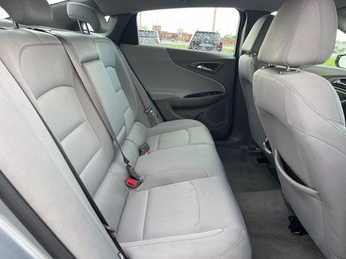 Used 2025 Chevrolet Malibu LT FWD image 18