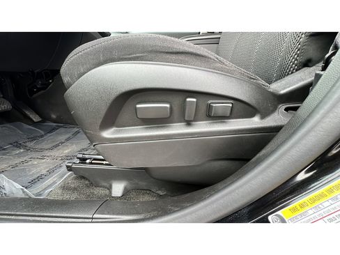 Certified 2017 Chevrolet Equinox LT w/ Convenience Package image 17