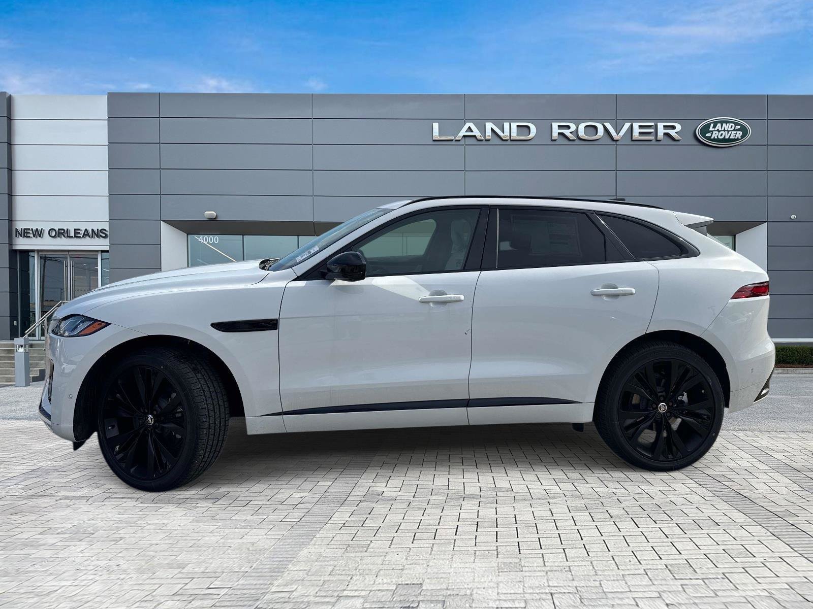 New 2026 Jaguar F-PACE R-Dynamic S AWD/4WD image 2