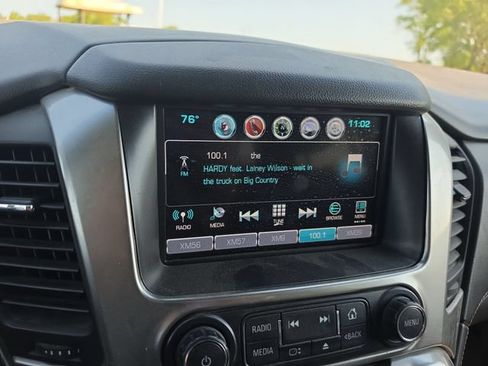 Used 2019 Chevrolet Suburban LT AWD/4WD image 8