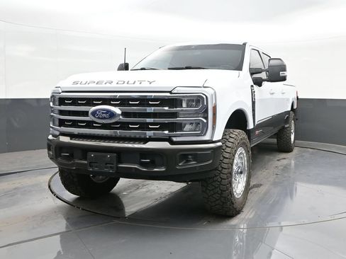 Certified 2024 Ford F250 King Ranch AWD/4WD image 30