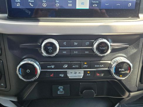 Used 2023 Ford F150 XLT w/ Equipment Group 302A High AWD/4WD image 17