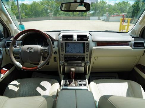Used 2013 Lexus GX 460 Premium AWD/4WD image 36