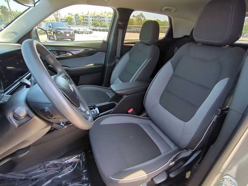 Used 2024 Chevrolet TrailBlazer LT FWD image 22