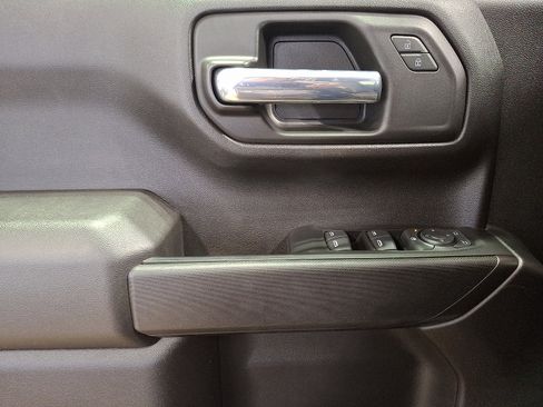 Used 2022 Chevrolet Silverado 1500 Custom Trail Boss image 12