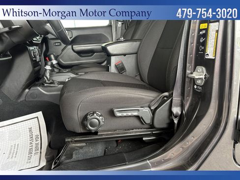 Used 2022 Jeep Gladiator Sport AWD/4WD image 12