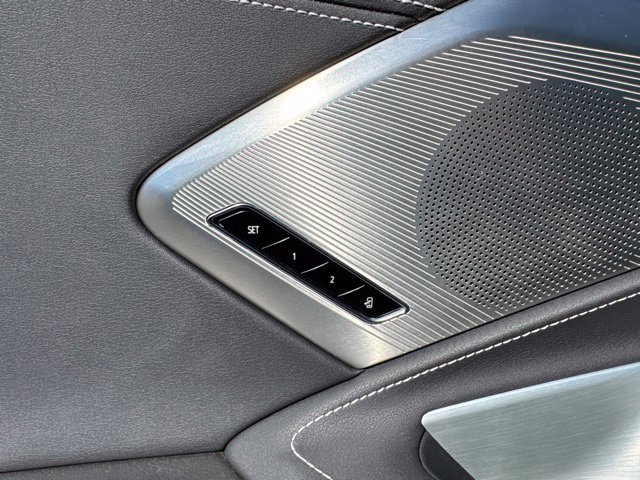 Used 2025 Chevrolet Corvette Z06 RWD image 19
