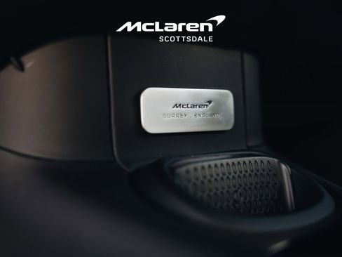 Used 2025 McLaren Artura Spider image 40