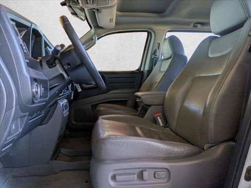 Used 2014 Honda Ridgeline RTL image 15