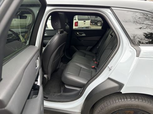 Used 2025 Land Rover Range Rover Velar Dynamic SE image 21