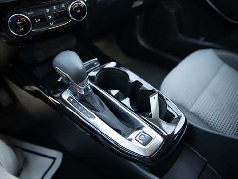 Certified 2024 Chevrolet Trax LT image 15