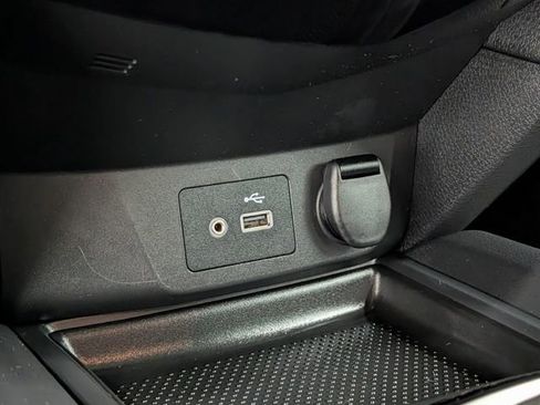 Used 2019 Nissan Rogue S w/ Special Edition Package AWD/4WD image 23